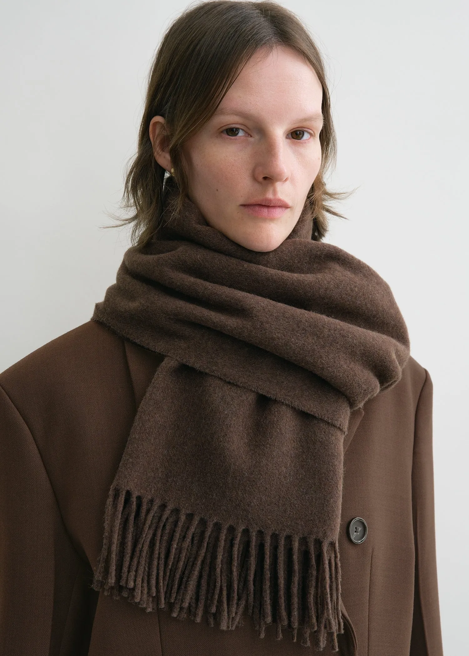 Classic wool scarf washed brown