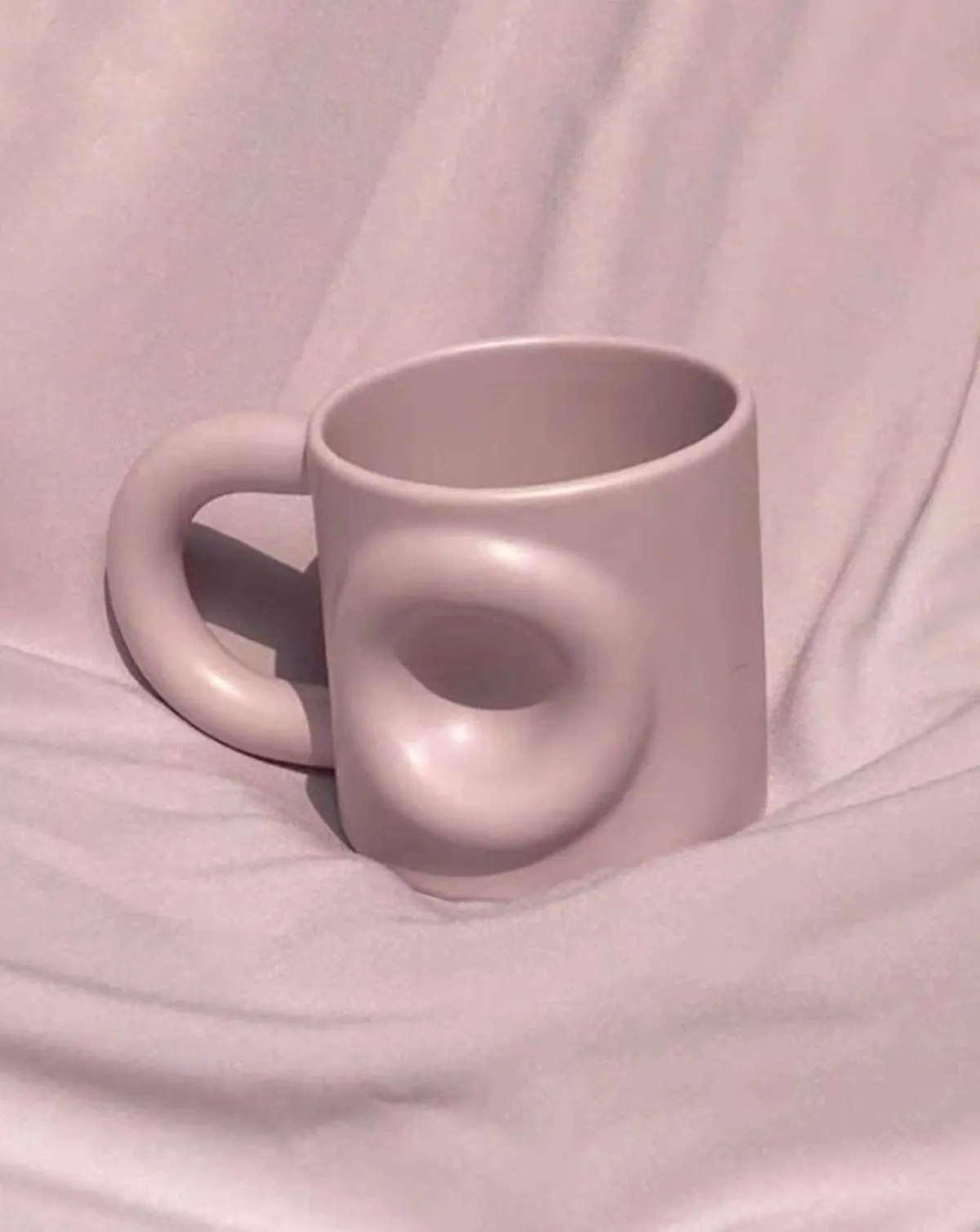 Handcrafted Ceramic Donut Mug Cute & Novelty Donut-Shaped Coffee Mug