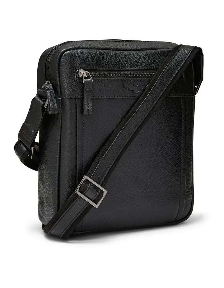 Montoro Leather Cross Body Bag in Black