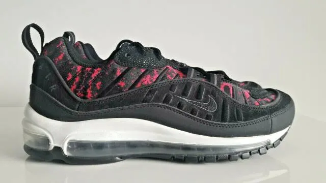 Nike WMNS Air Max 98 Pink Digital Pixel