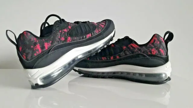 Nike WMNS Air Max 98 Pink Digital Pixel