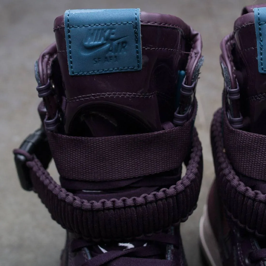 Nike Women Air Force 1 Sf Special Edition Premium (port wine / port wine-space blue)