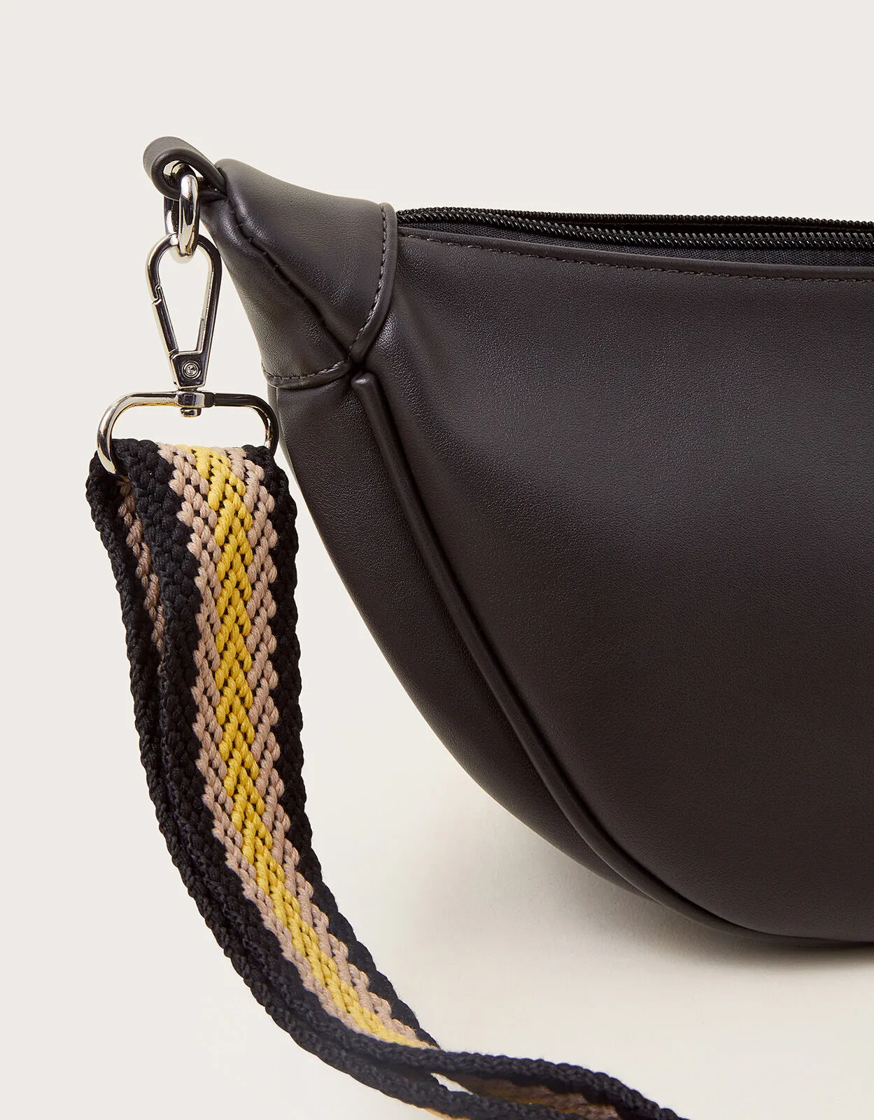 Scoop Cross-Body Bag Black