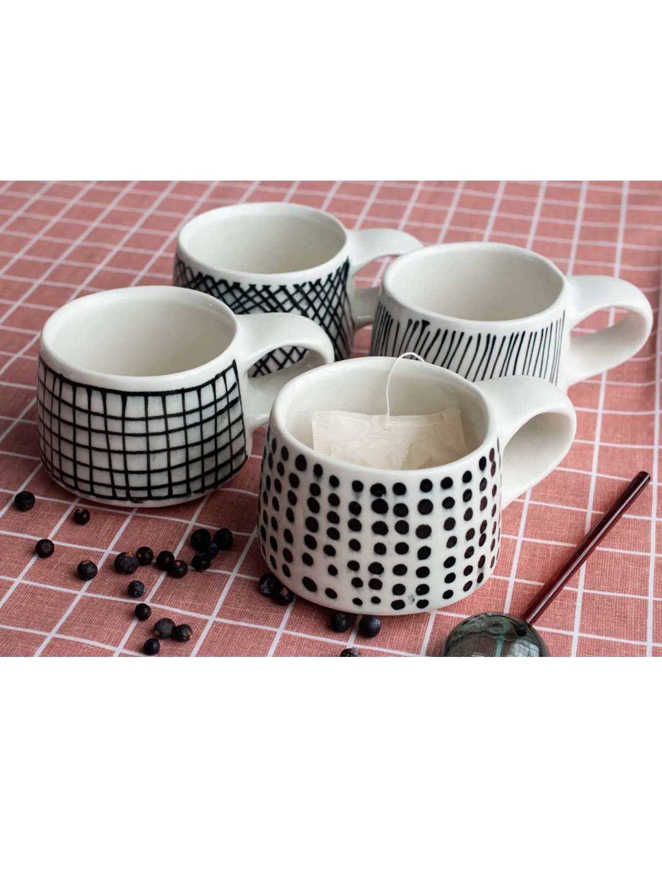 Small Stria Mug, Dot