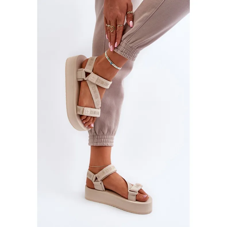 Women's Sandals on the Big Star Platform NN274A528 Beige